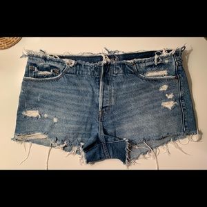 jean shorts!!